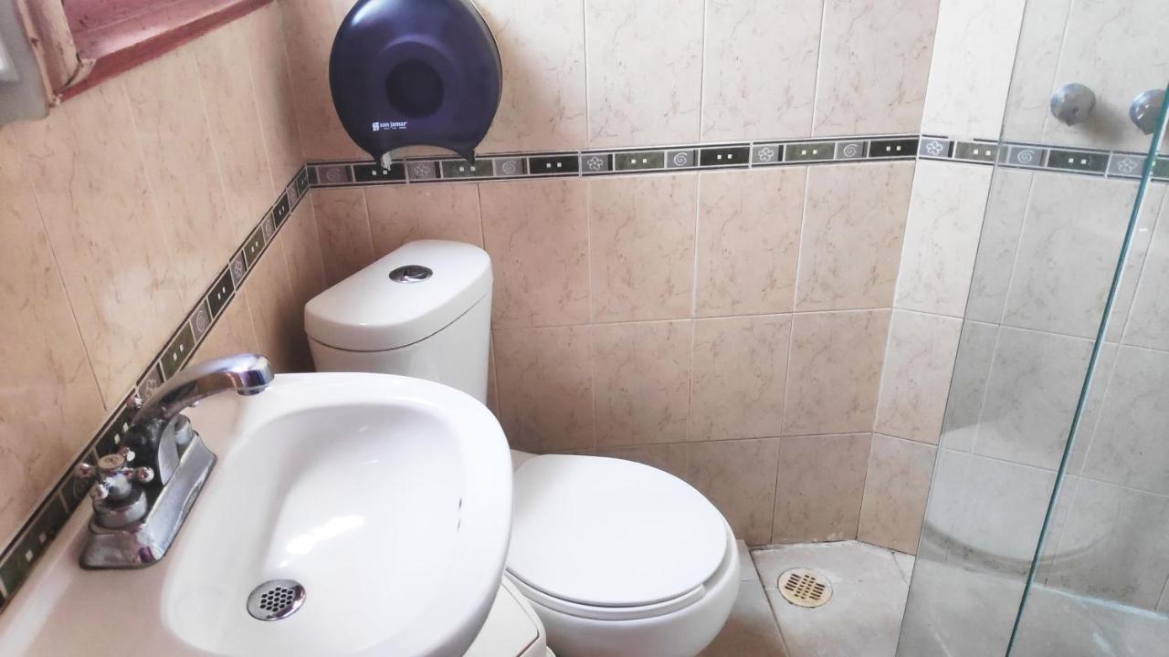 Hostal Zócalo Pensión *