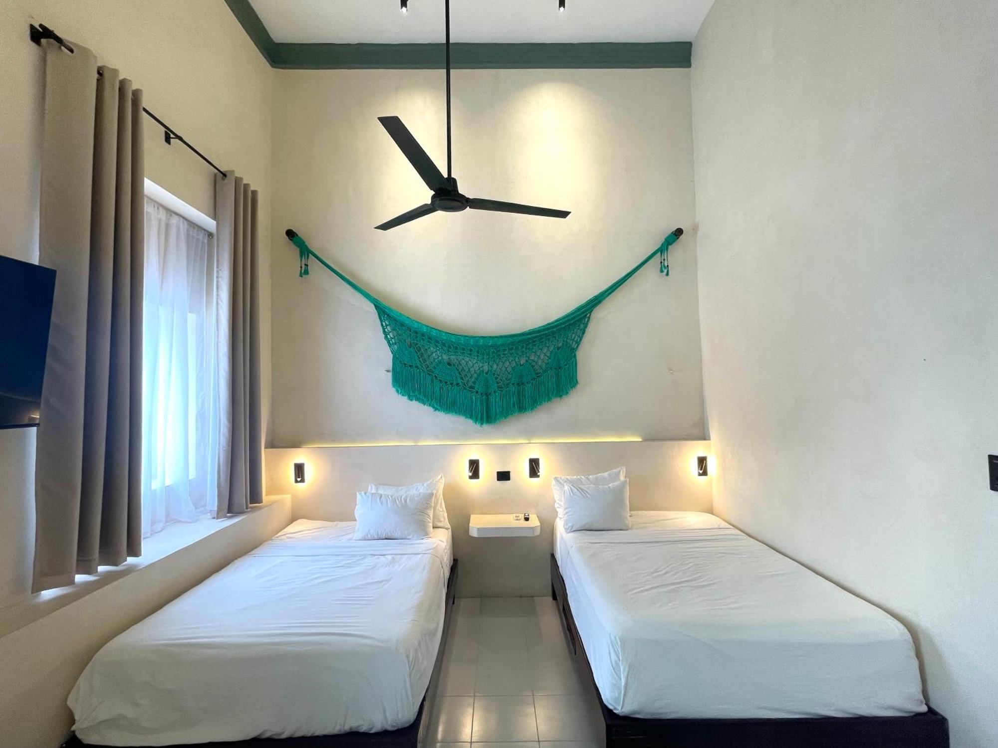 Pensión Hostal Zócalo *